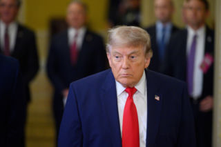 Kłótnia Trumpa z Republikanami o wojnę z Iranem. Czy Trump traci kontrolę nad partią?