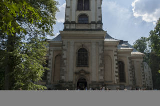 TYSIĄC ŁEZ NA POGRZEBIE KAMILKI.