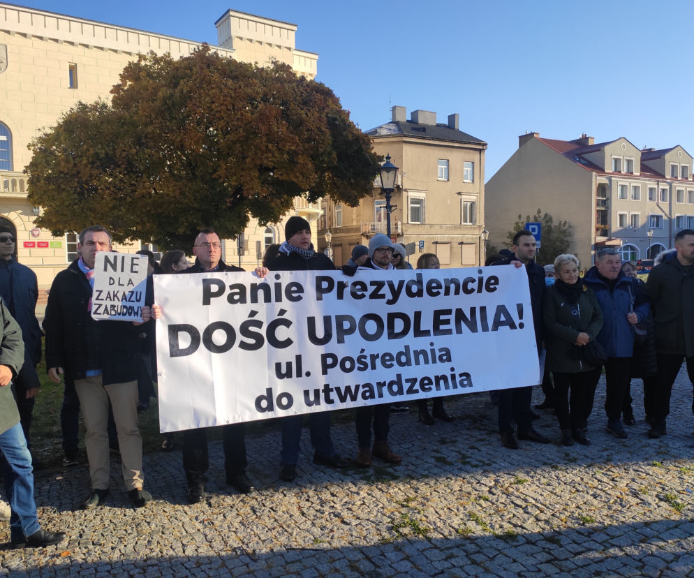 Protest pod ratuszem w Radomiu