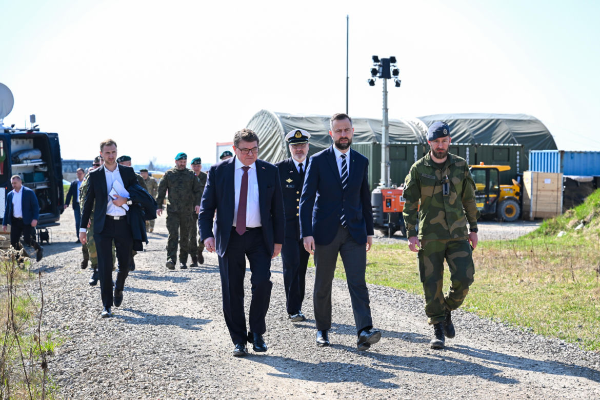 Szef MON o umowie z Hutą Stalowa Wola. „Przez lata nie było to możliwe”