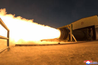 Nowe, groźniejsze oblicze Pjongjangu. Jak rosyjskie technologie i doświadczenie bojowe zmieniają armię KRLD