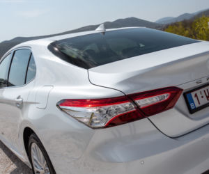 Toyota Camry 2.5 Hybrid Dynamic Force 218 KM e-CVT Executive