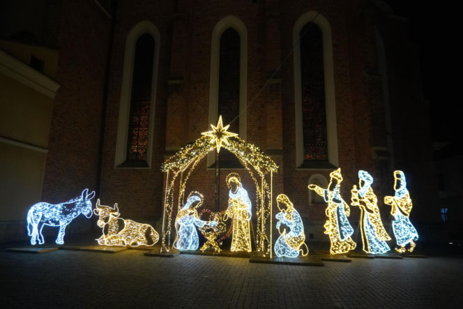 Świąteczne iluminacje rozświetliły Rzeszów