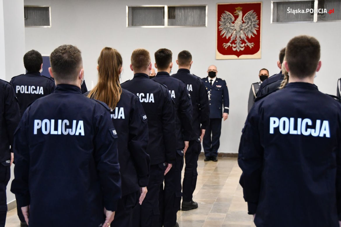  Śliczne policjantki zasiliły szeregi śląskiej policji. Ślubowanie mają za sobą [ZDJĘCIA]