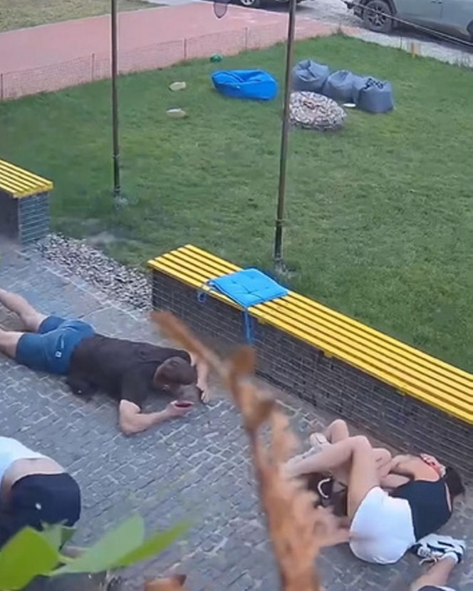 Mocne nagranie z Ukrainy. Ludzie siedzieli w kawiarni, gdy spadły pociski
