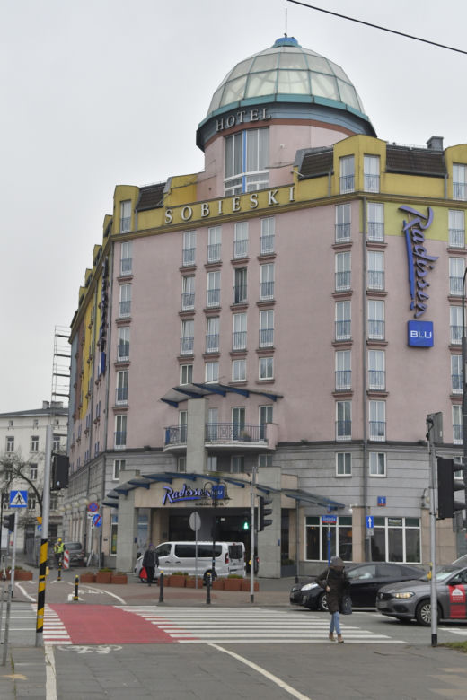 Awantura o hotel Sobieski! Chcą go pomalować na biało, konserwator zabytków protestuje