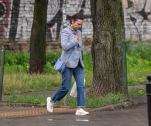 Olga Bończyk na czerwonym świetle