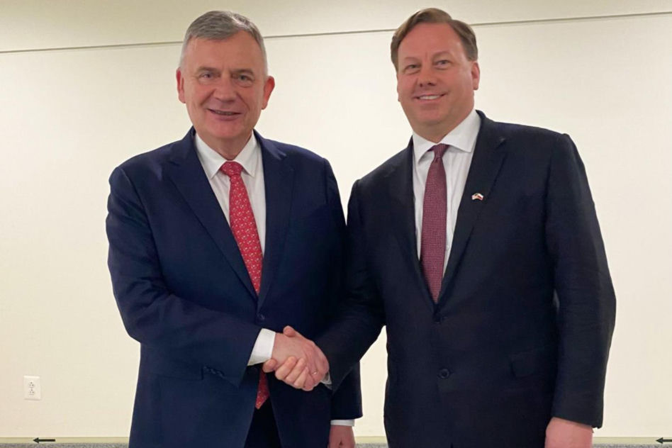 Paweł Bejda w USA. rozmowy o modernizacji armii i śmigłowcach Chinook