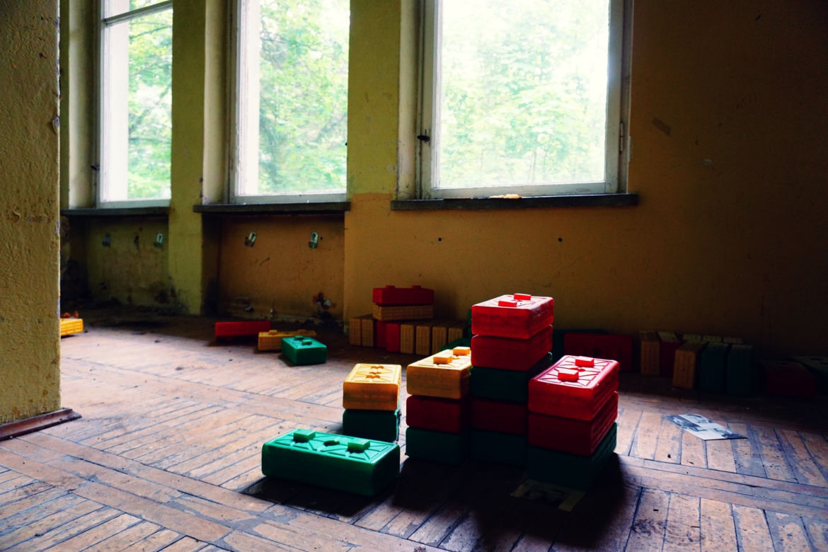 Opuszczony szpital rehabilitacyjny dla dzieci w Wielkopolsce [GALERIA]