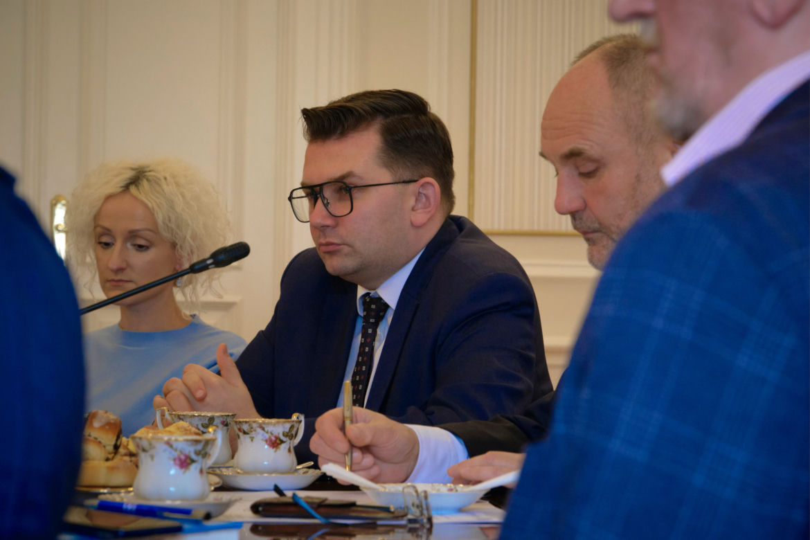 Wstępne wyniki rozszerzonych badań powierzchni gruntu w Trzebini