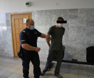 Wbił bratu śrubokręt w kręgosłup! Rusza proces w Tarnobrzegu 