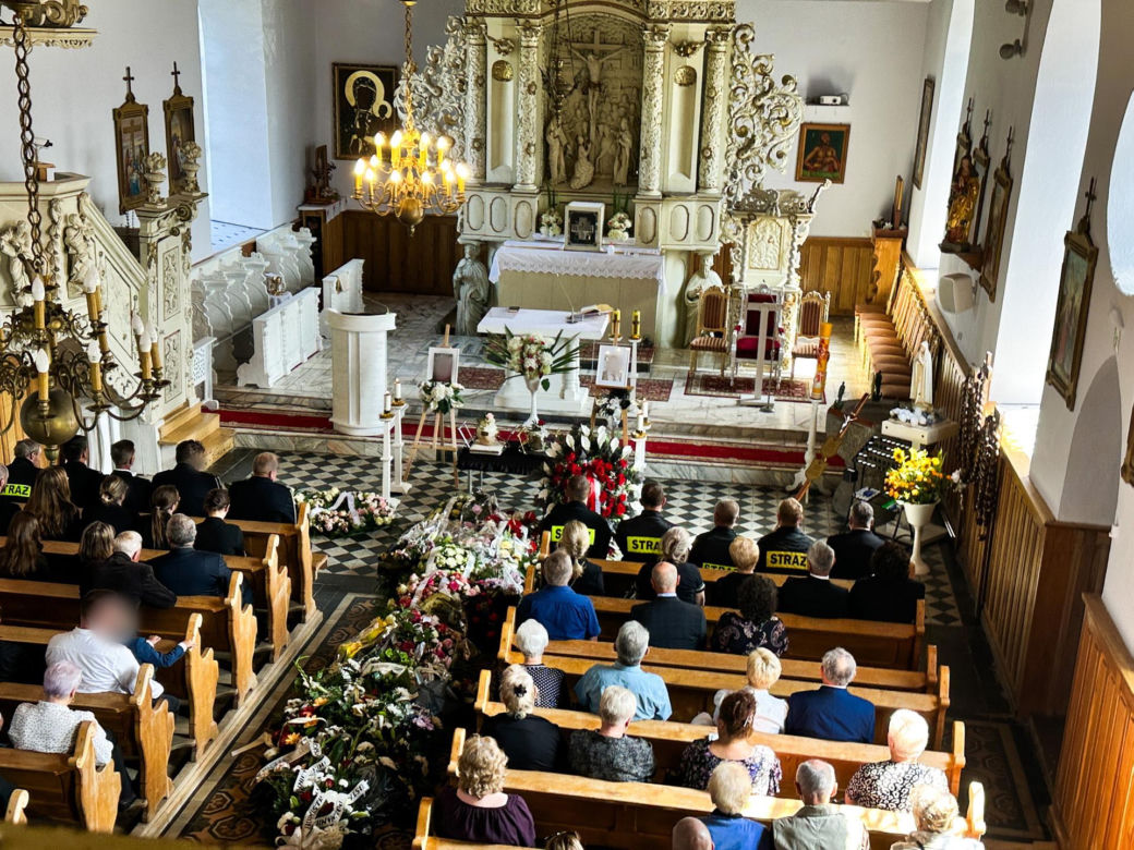 Ostatnia droga Ireny i Tadeusza. Cała wieś płakała na pogrzebie