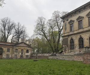 Pałac w Pilicy, wspaniała rezydencja która od dekad popada w ruinę