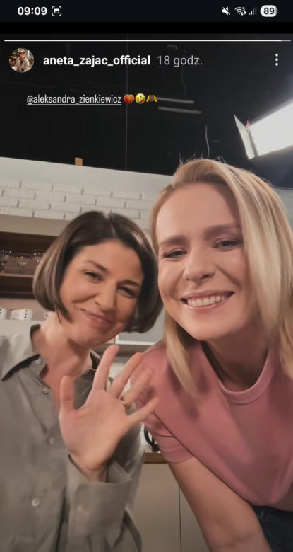 Pierwsza miłość nowy sezon. Marysia (Aneta Zając), Kinga (Aleksandra Zienkiewicz) na planie