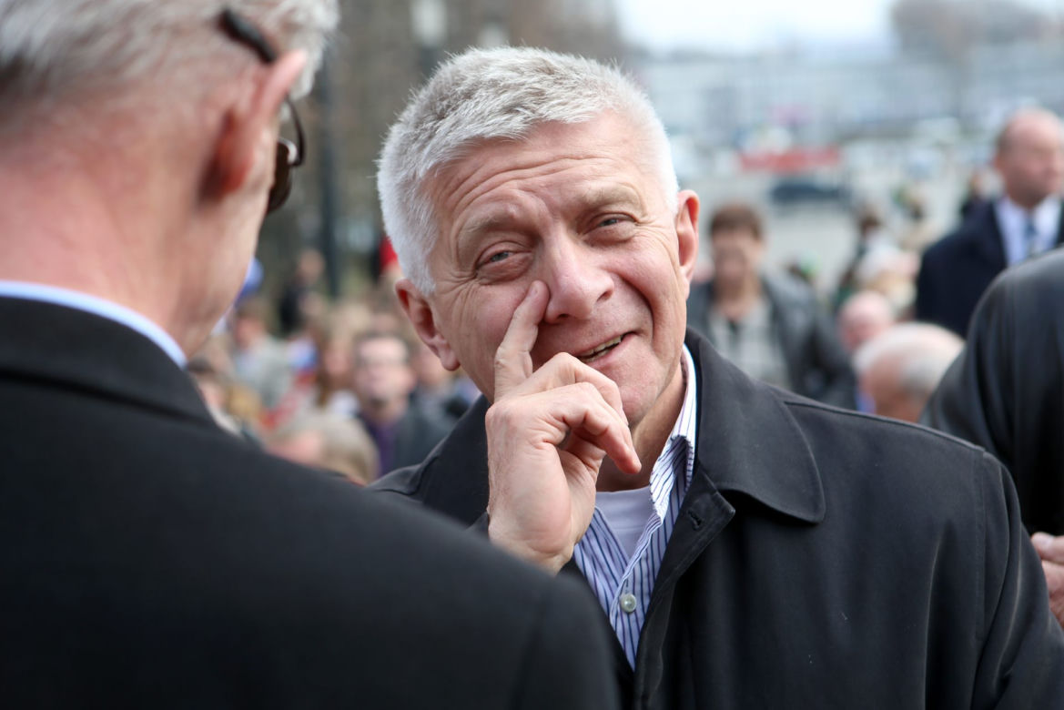 Gronkiewicz-Waltz, Belka i Glapiński zrobili fortunę. NBP ujawnił pensje z 25 lat 