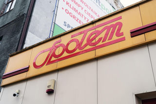 Koniec kultowej marki? Sklepy Społem znikają z polskich miast