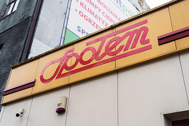 Koniec kultowej marki? Sklepy Społem znikają z polskich miast