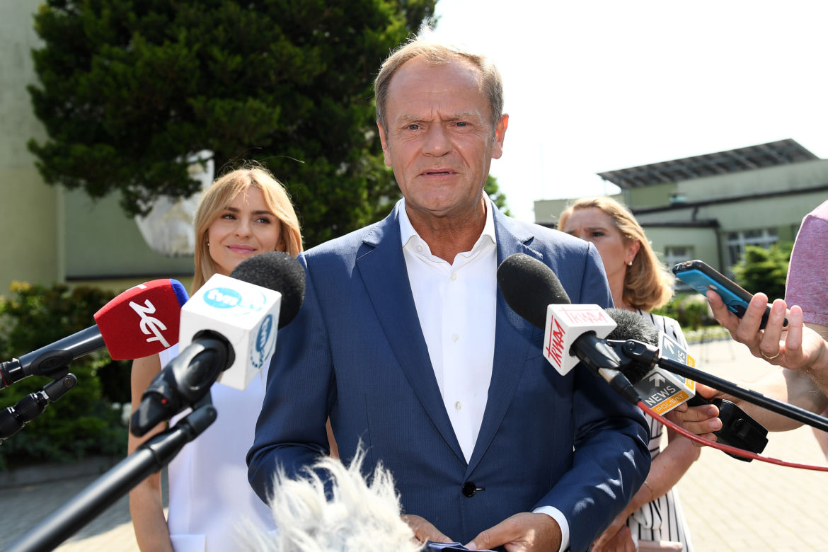 Wybory 2020 Donald Tusk zagłosował z żoną i córką