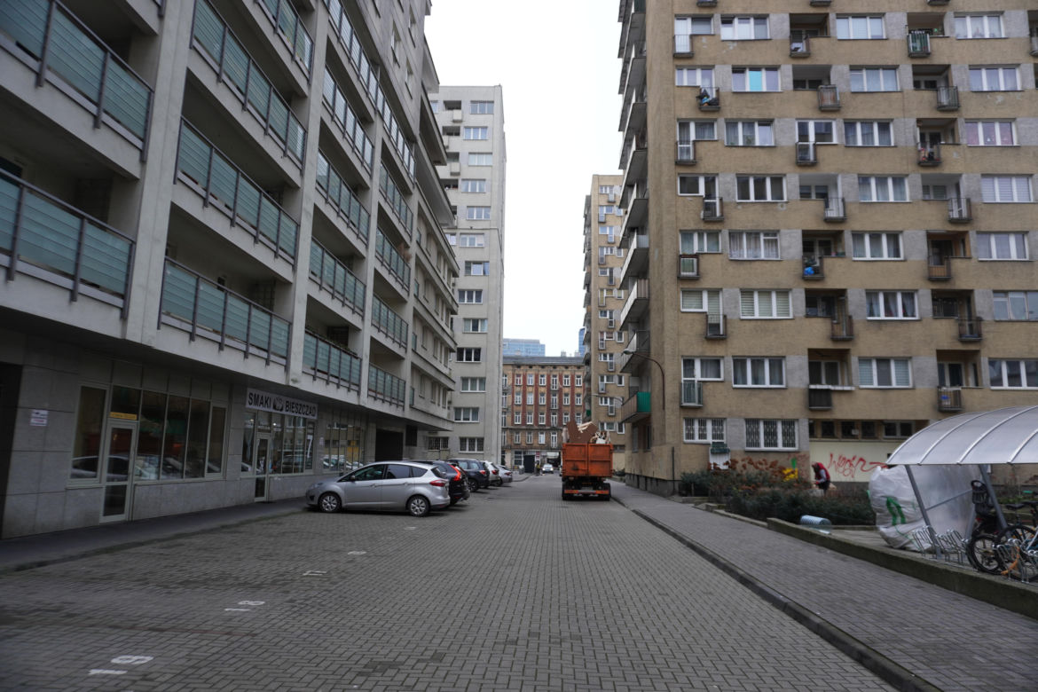Blok z "Czterdziestolatka" współcześnie - tak wygląda