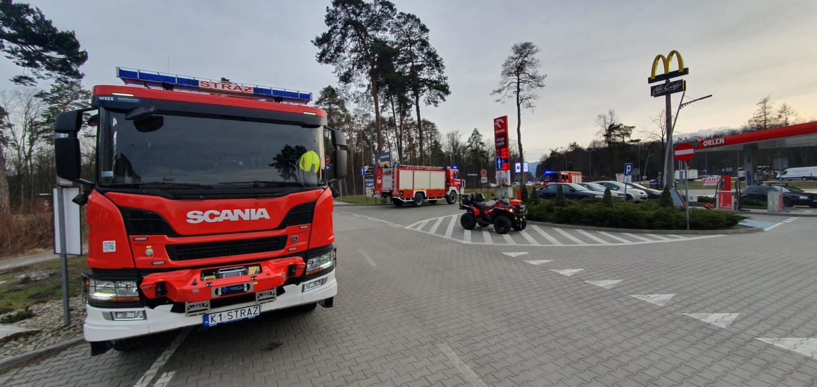 Zwłoki uciekają im już drugi dzień! Ciało kilkukrotnie było w polu widzeniu. Fiasko akcji ratunkowej strażaków