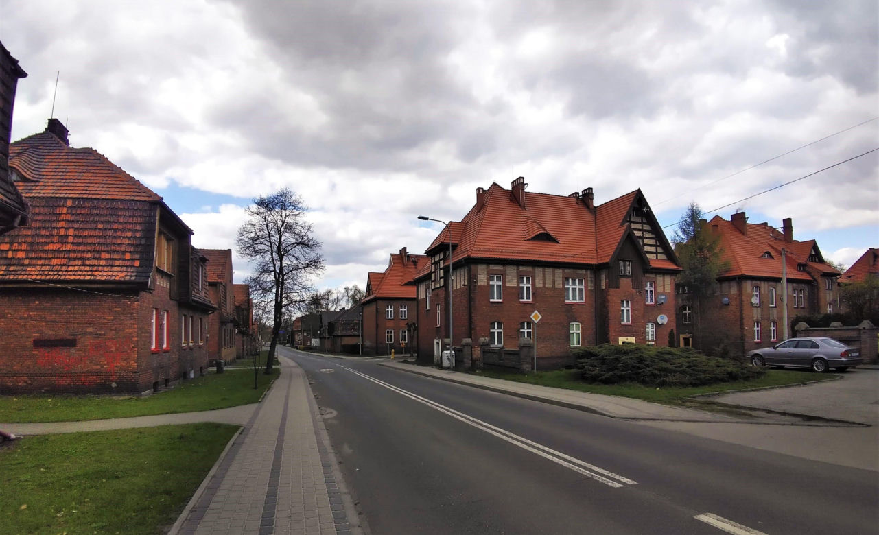 Zachwyca zabytkowym osiedlem familoków. To jedno z najpiękniejszych miast na Śląsku