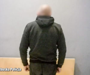Lubuskie: Policjanci zatrzymali busa z migrantami z Iraku