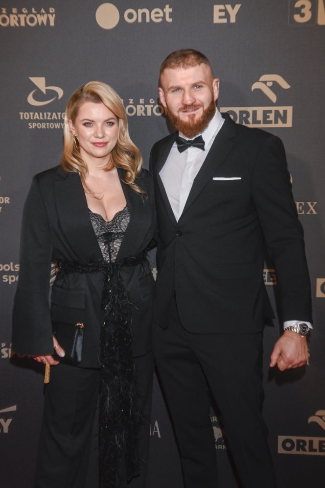 Jan Błachowicz z partnerką i synem