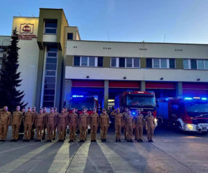 Strażackie syreny zawyły dla poległych kolegów. Żegna ich cała Polska