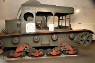 Ciągnik artyleryjski C7P odzyska gąsienice. Muzeum Polskiej Techniki Wojskowej ogłasza plany