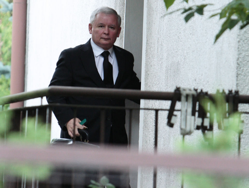 Jarosław Kaczyński musi sprzedać dom?!