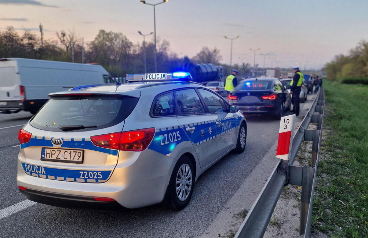 Horror na S8. Obywatelskie zatrzymanie pijanego kierowcy. Wydmuchał prawie 3 promile