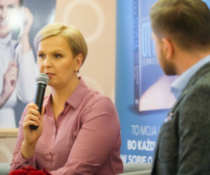 Otylia Jędrzejczak i Filip Chajzer w Toruniu. Tłumy na spotkaniu!
