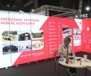 Warszawskie Targi Obronne. Ponad 100 wystawców, broń, sprzęt wojskowy i wyposażenie służb mundurowych w jednym miejscu!