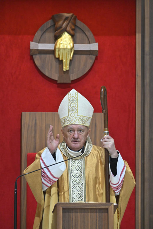 Warszawa żegna papieża Franciszka. Poruszające wpisy w Archikatedrze 