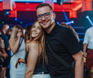 Pomarańcza Katowice bawi się na całego po lockdownie. Oto zdjęcia z imprezy Tomorrow Never Comes [ZDJĘCIA]