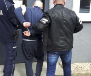 Metalowym prętem i nożem zabili kolegę