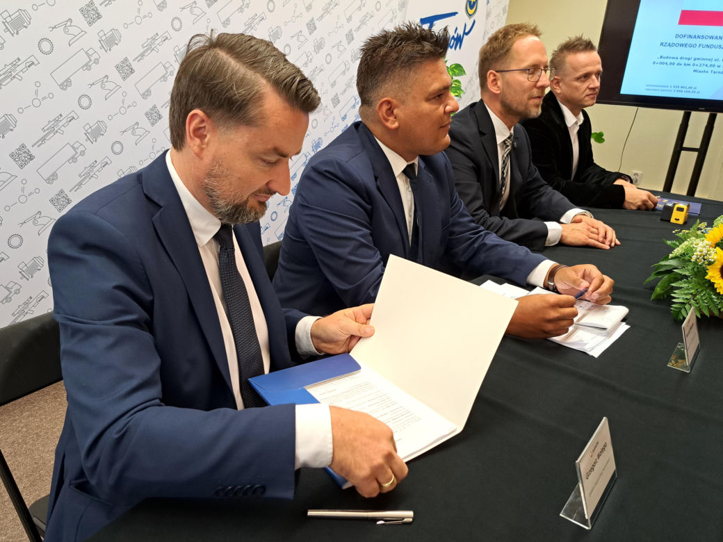Budowa ul. Rady Europy w Tarnowie - podpisanie umowy
