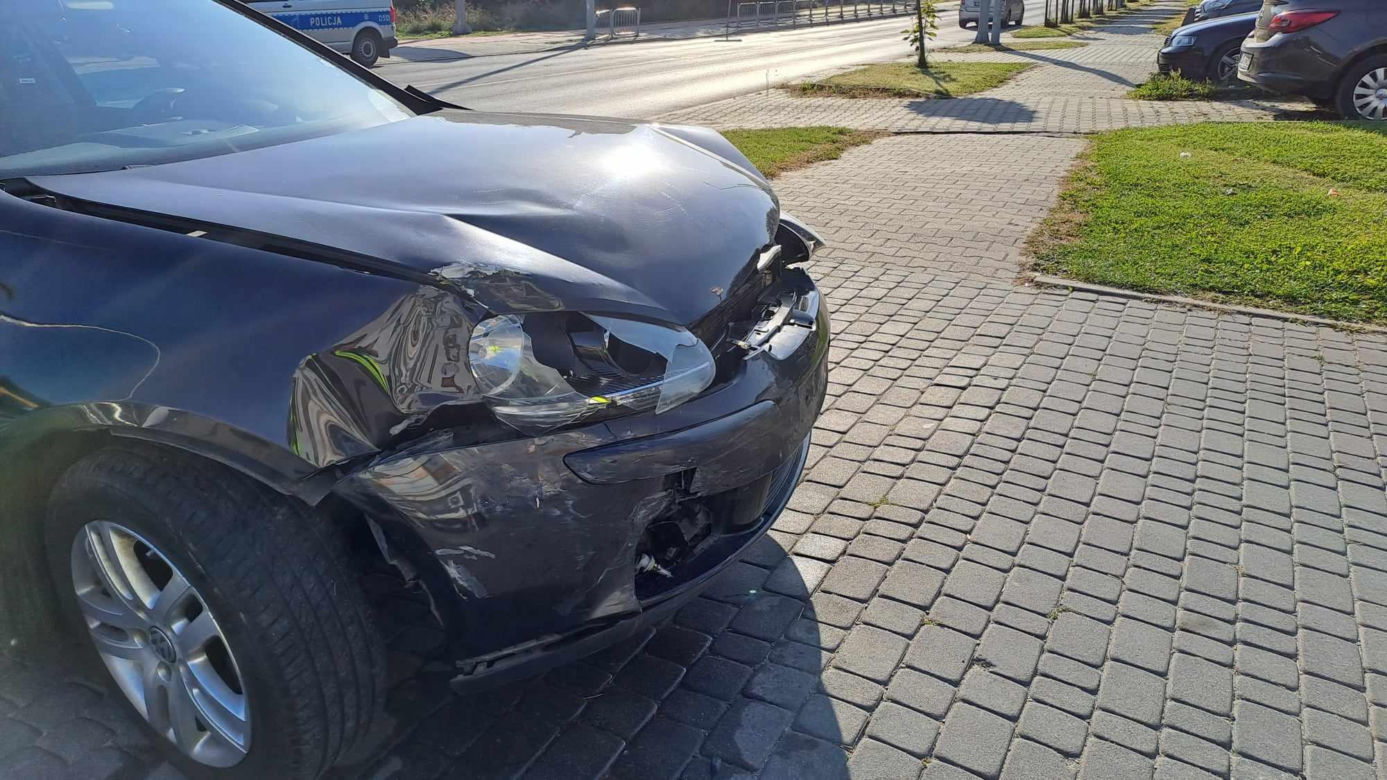 Wypadek na skrzyżowaniu w Kraśniku. 68-latek trafił do szpitala