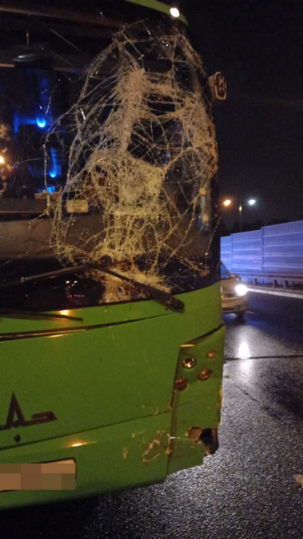 Groza! Kolejny przerażający wypadek autokaru w Warszawie