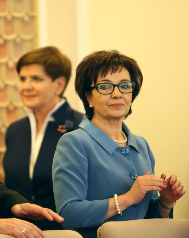 Szydło dała swojej minister 30 tys.zł nagrody