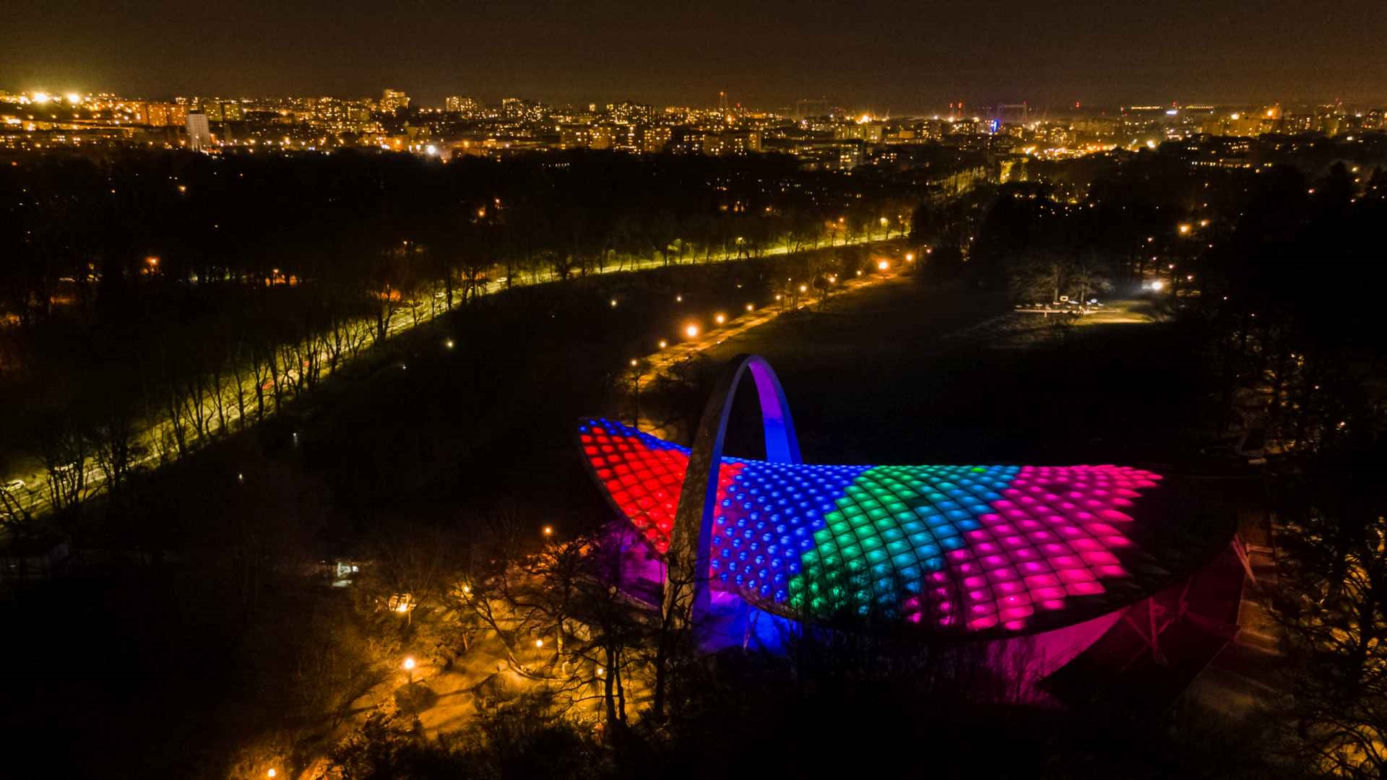 Spektakularna iluminacja Teatru Letniego w Szczecinie