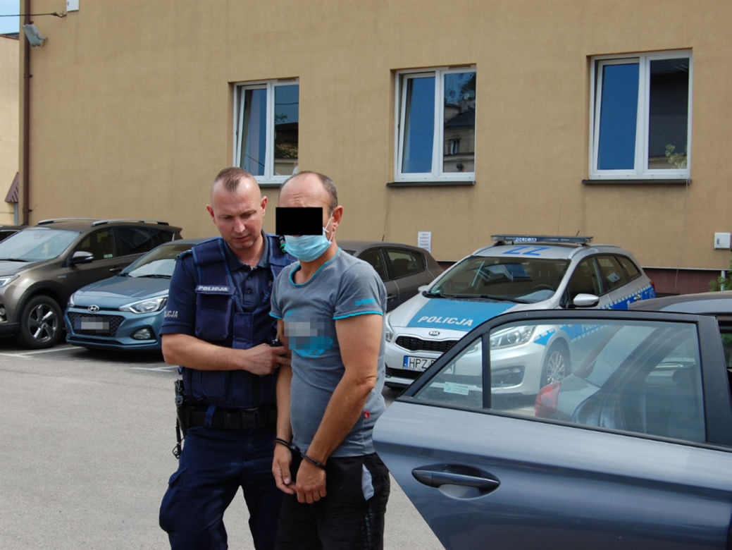 Nienawistny lokator! Właścicielka lokum pobita i zbezczeszczona