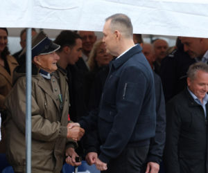 Prezydent Karol Nawrocki na otwarciu strzelnicy sportowej w Bogutach-Piankach