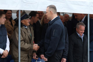 Prezydent Karol Nawrocki na otwarciu strzelnicy sportowej w Bogutach-Piankach