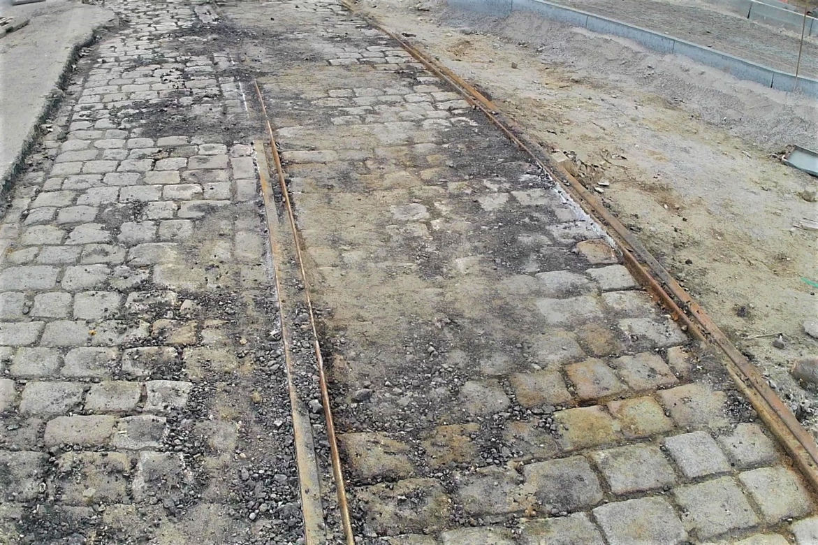 Pozostałości po trasie tramwajowej w "dolinie śmierci"