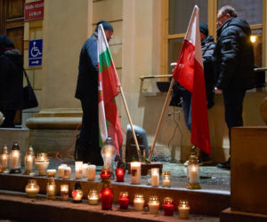 Lublin solidarny z Gdańskiem. Setki osób przed ratuszem