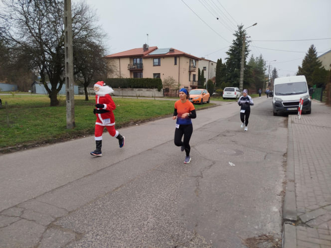 7. Charytatywny Bieg Mikołajkowy z Dwójką w Siedlcach 2025