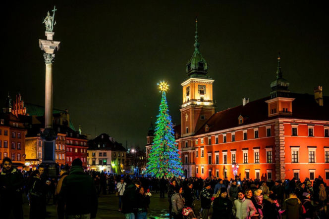 Świąteczna iluminacja 2025/2026 w Warszawie
