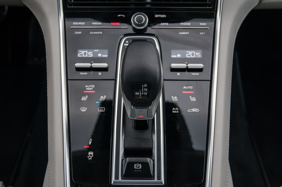 Porsche Panamera Turbo Sport Turismo 4.0 V8 550 KM