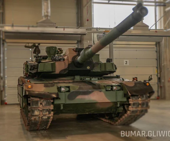 Bumar-Łabędy podsumowuje 2025 rok. Historyczne umowy i kluczowe inwestycje w programie K2PL